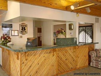 Super 8 By Wyndham Sallisaw Interior photo